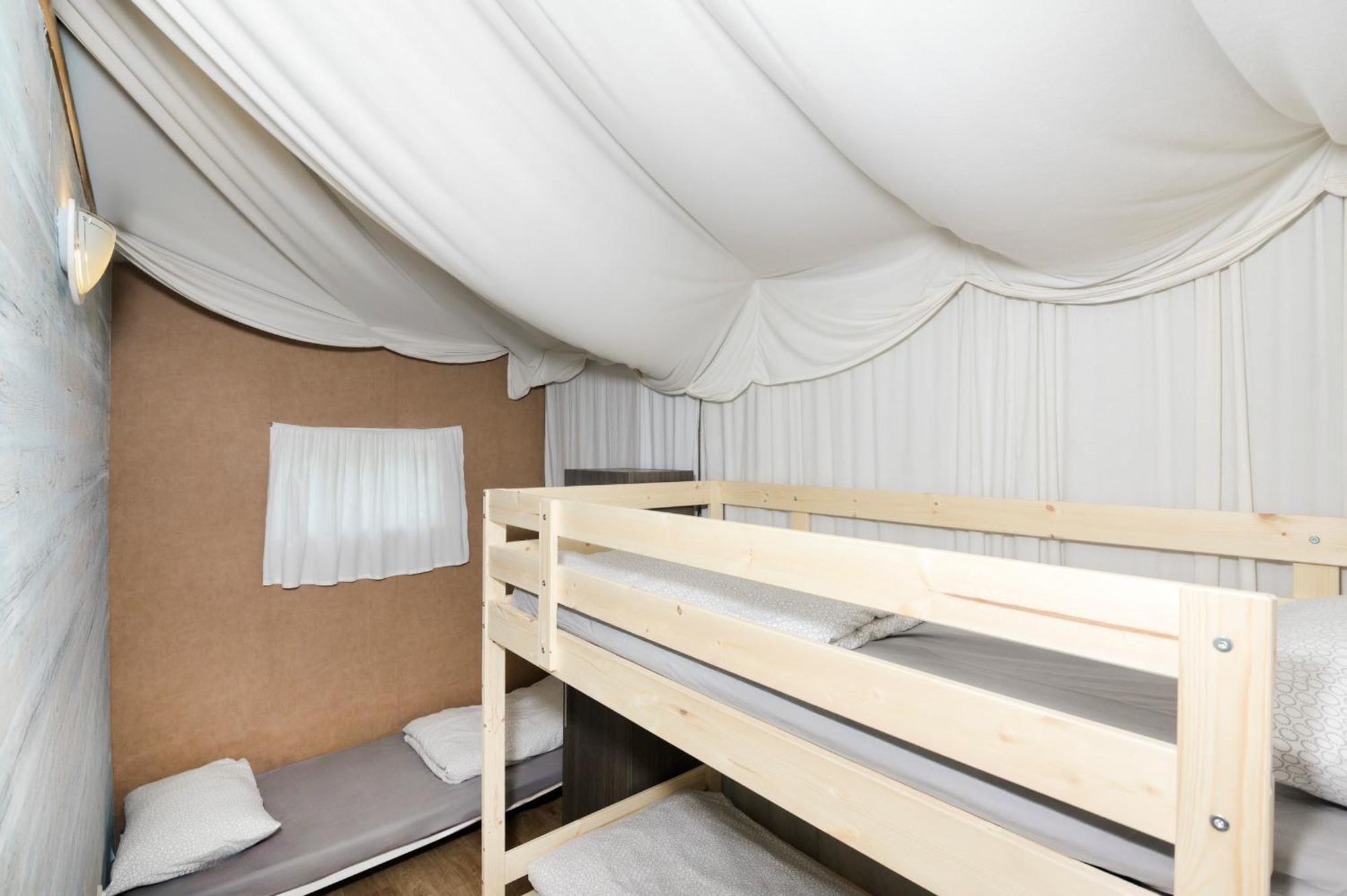 Camping 2000 Januv Dul Kültér fotó
